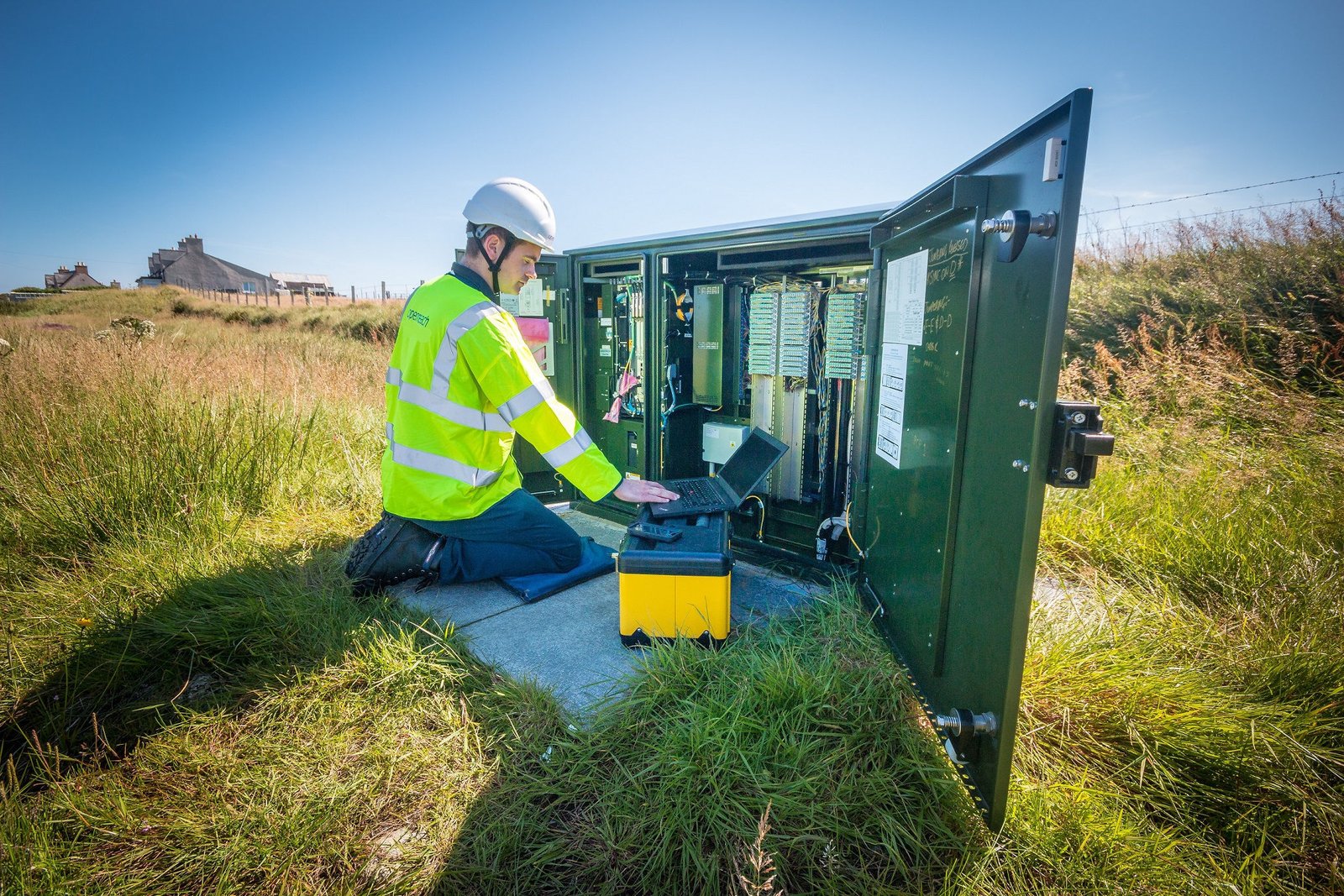 Scottish ministers cut the flagship broadband plan@unitedbusinessoutlook.com
