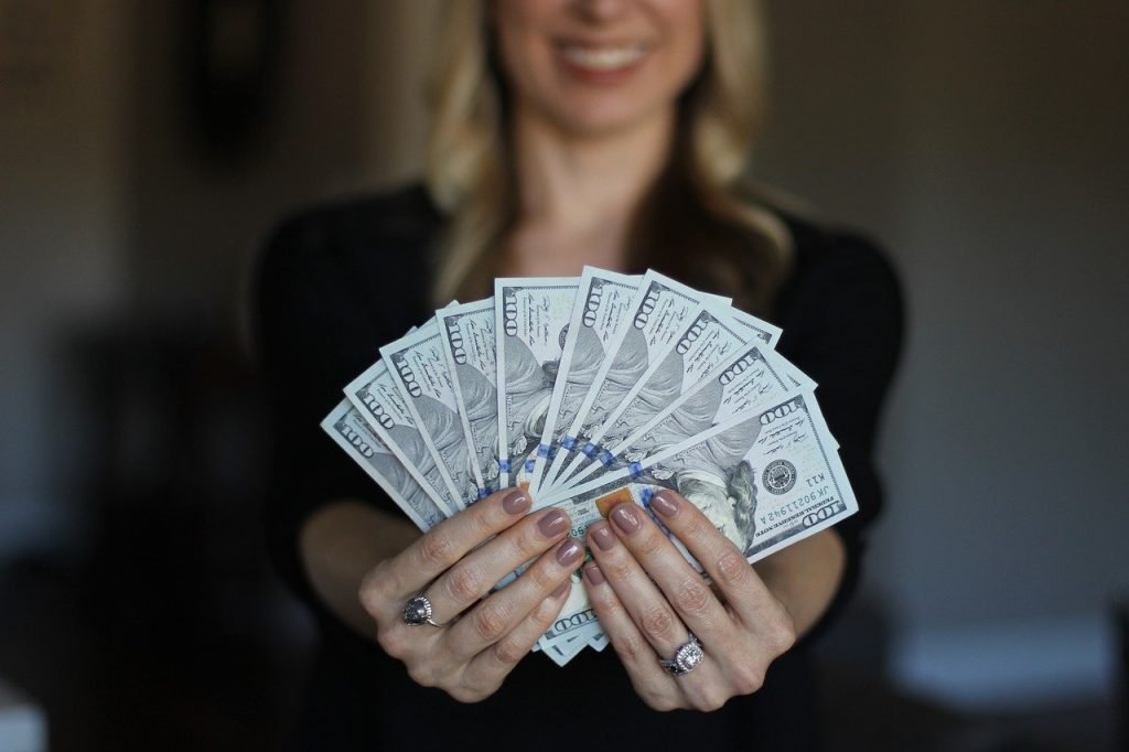 Common money mistakes people make